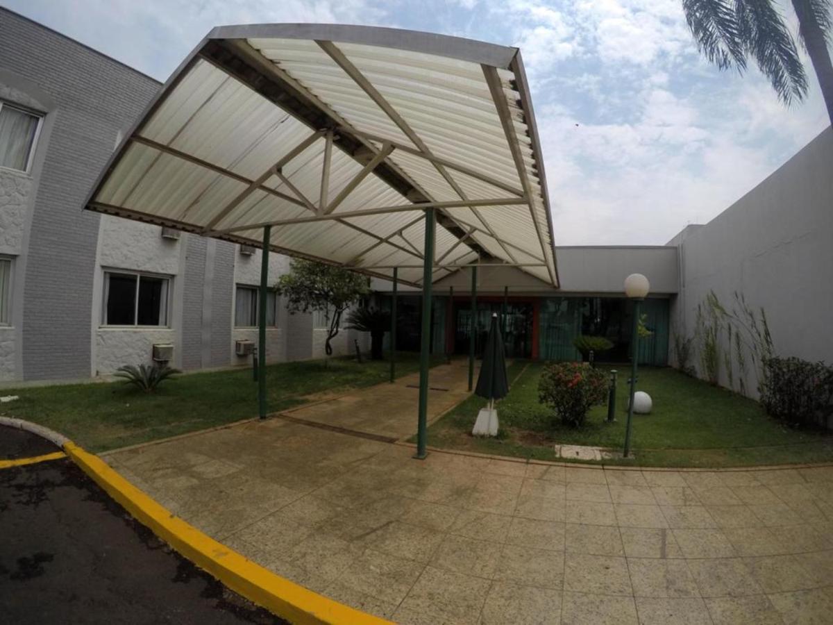 Hotel Dan Inn Uberaba & Convencoes By Nacional Inn Exterior foto